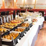 Western Tritone Hotell 4*