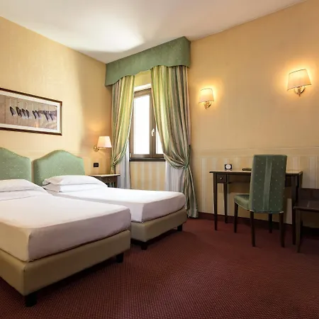 Western Tritone Hotel 4*