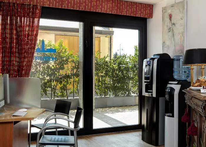 Hotel Western Tritone