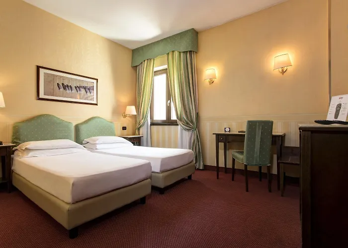 Western Tritone Hotel 4*