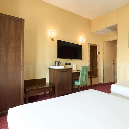 Western Tritone 4* Mestre
