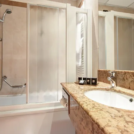 Western Tritone Hotel 4*