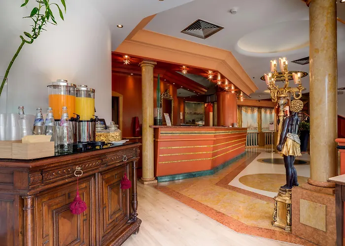 Western Tritone 4* Местре