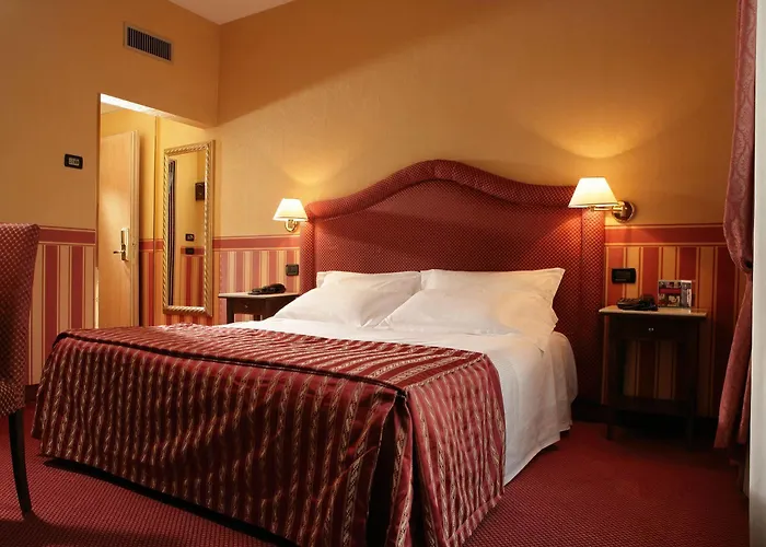 Western Tritone Hotel 4*