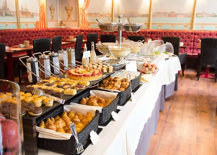 Western Tritone Hotel 4*